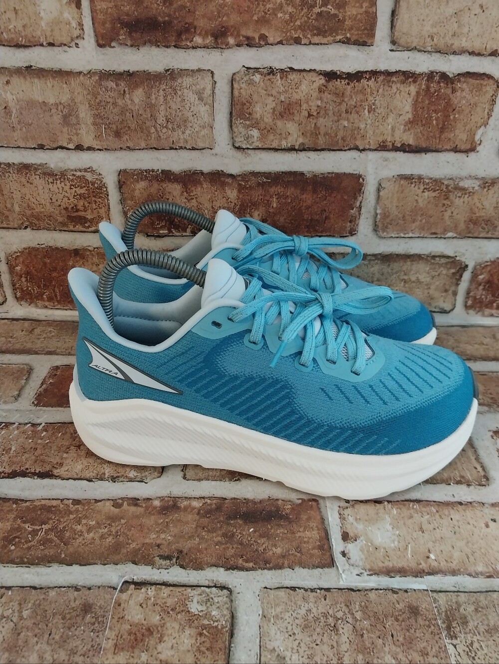Pre-owned 2025 Altra Experience Form - Picture 2 of 13